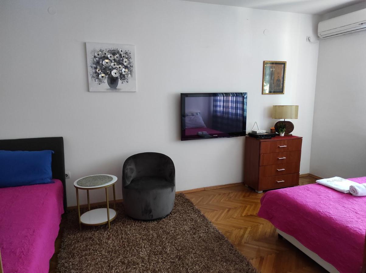 Stan U Centru Apartment Podgorica Luaran gambar